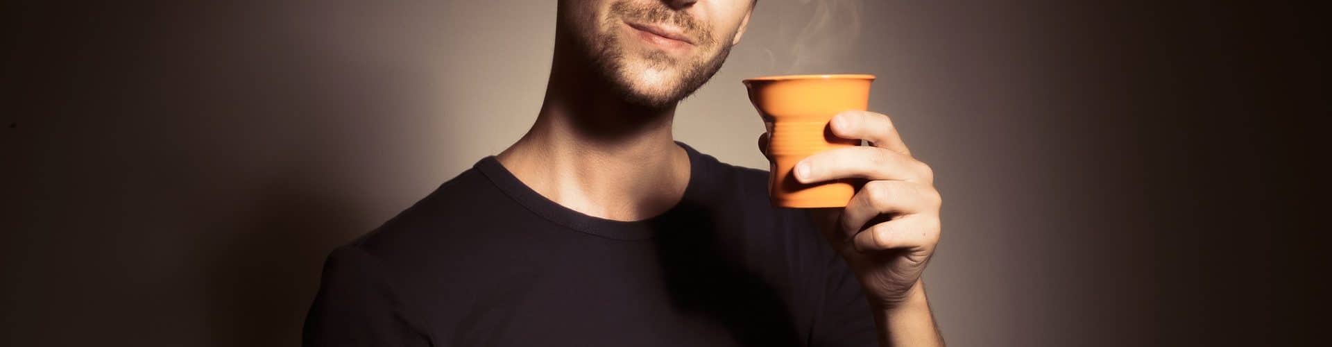 Thé ou café : laquelle de ces deux boissons est préférable de consommer ?