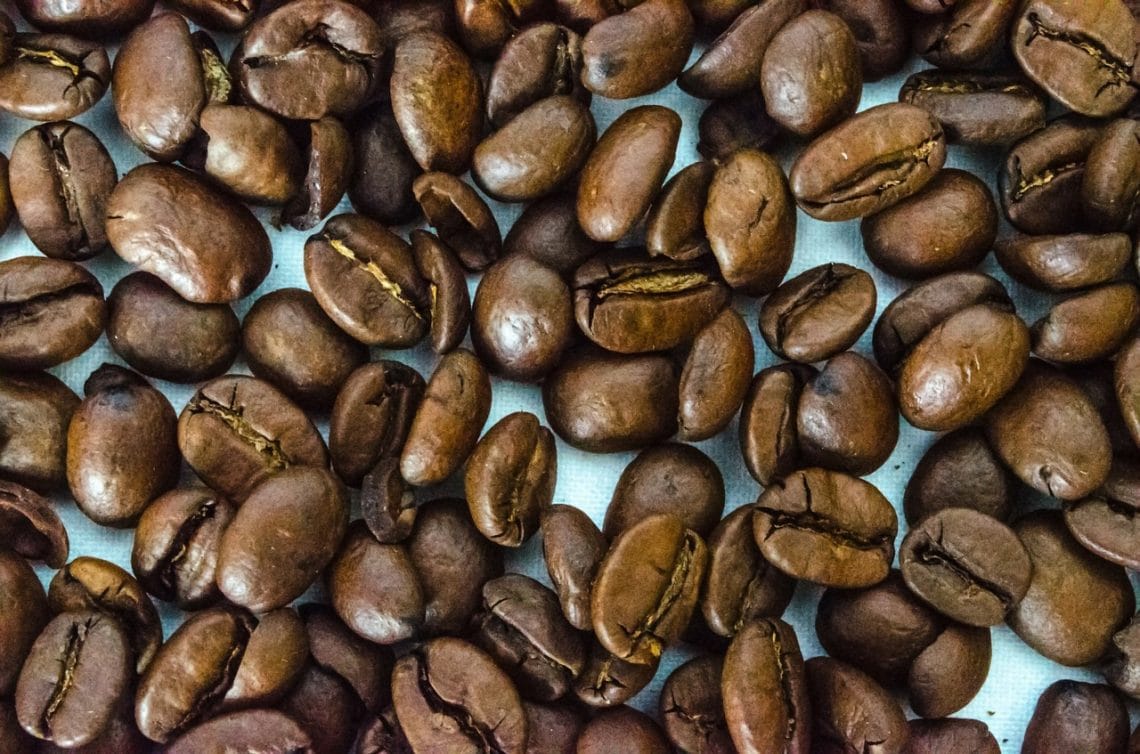 Quel est le processus de décaféination du café ?