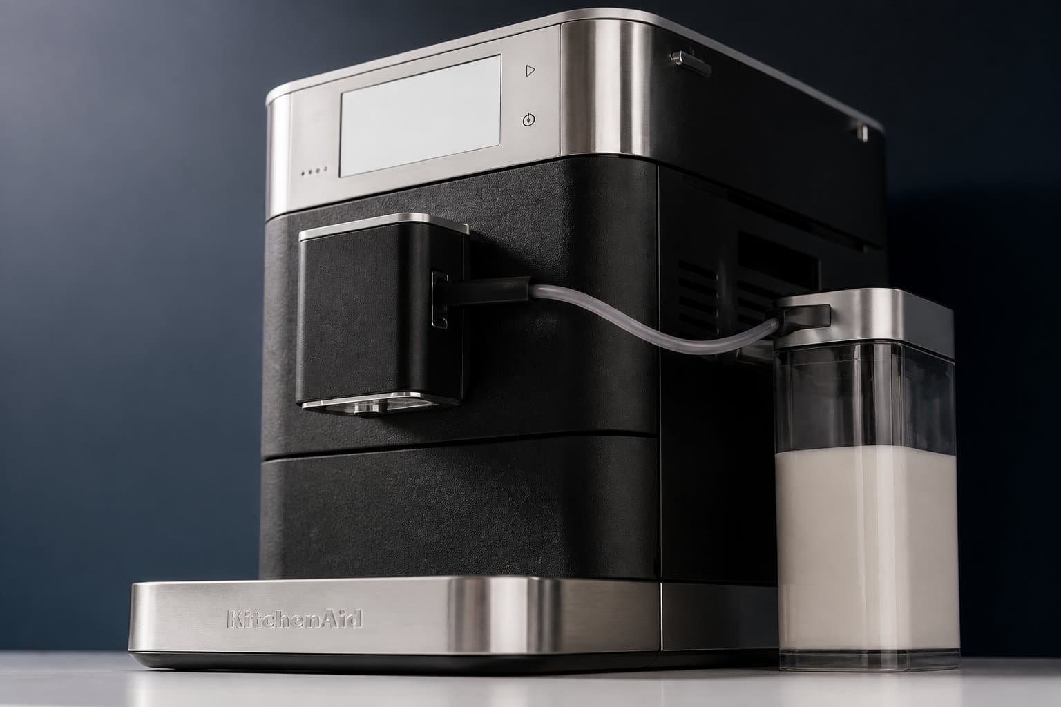 KitchenAid KF8 : le confort sonore et l'élégance